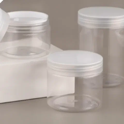 Cream jar with silver cap, packaging option 40