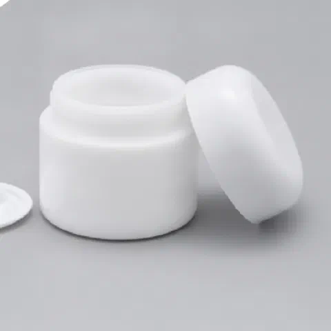 White porcelain jar, packaging option 44